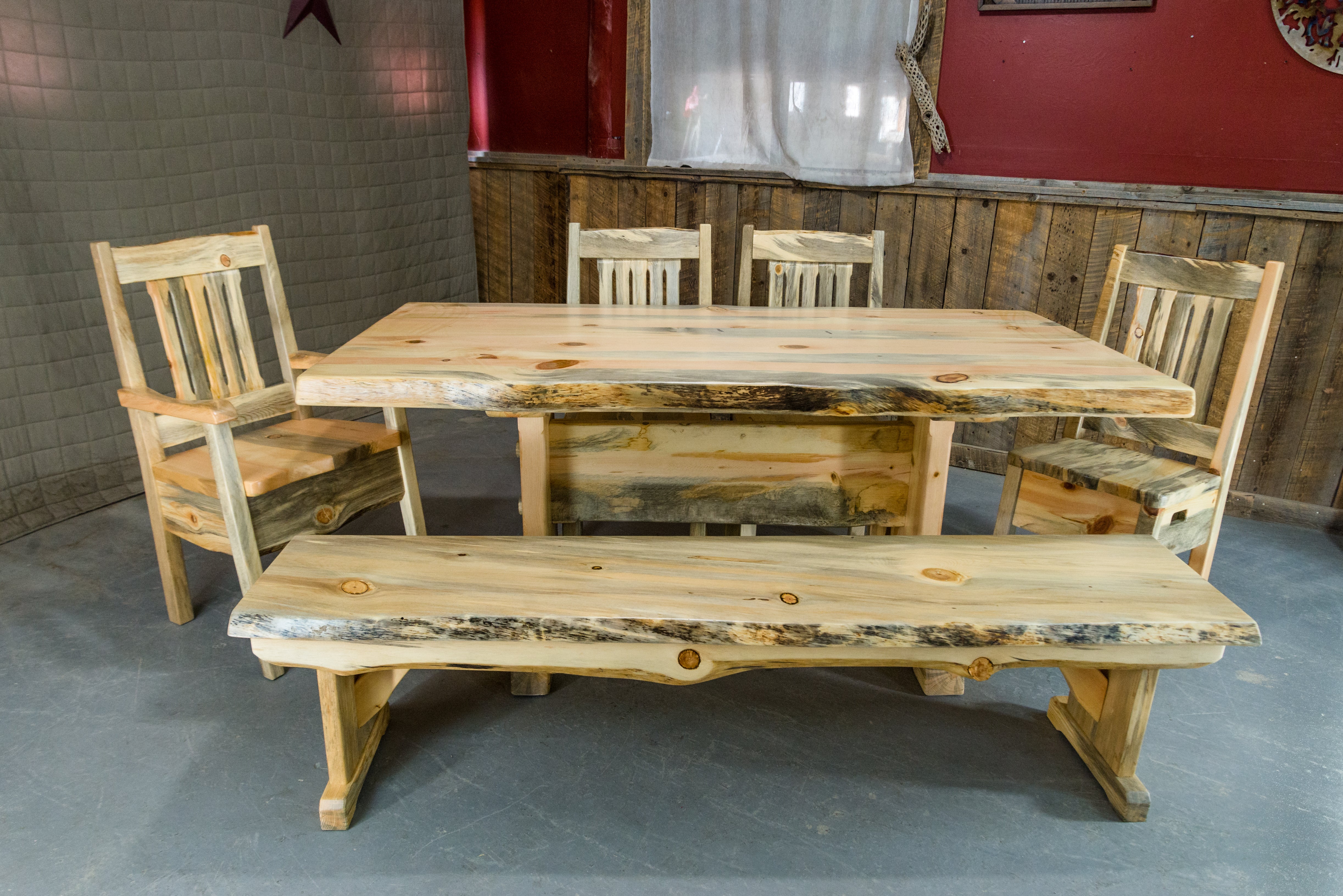 【中川】【¥88000】Knot｜Dining table Oak Knot Rustic Dining Table + Reviews | Crate & Barrel